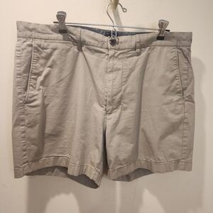 J. Crew Men's Flat Front Shorts in Light Beige